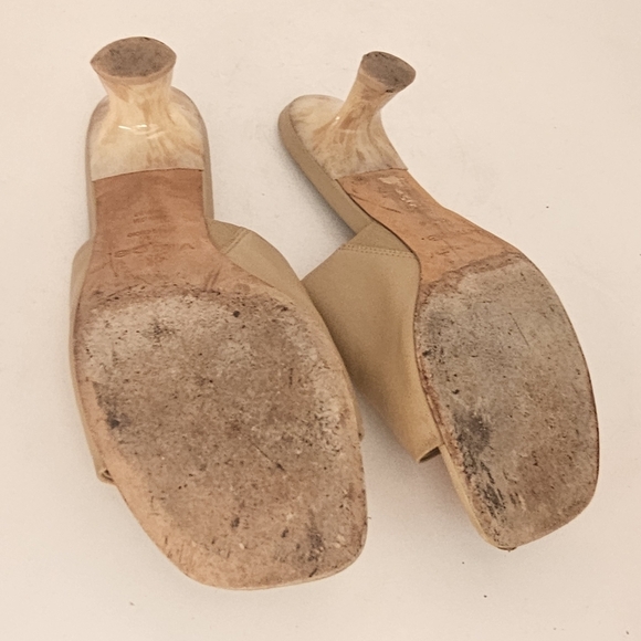 Vince Palmar Slide Sandals, Dune Leather, Size 7 - Picture 8 of 10